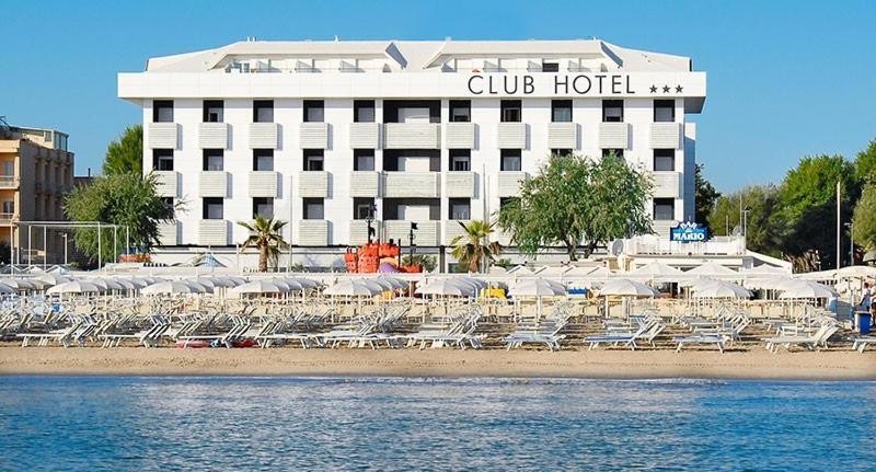 Club Hotel Riccione Zewnętrze zdjęcie