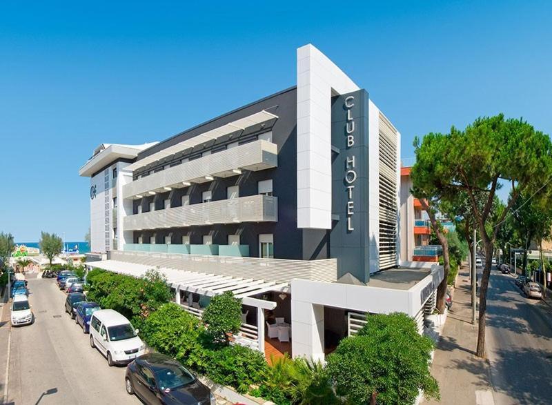 Club Hotel Riccione Zewnętrze zdjęcie