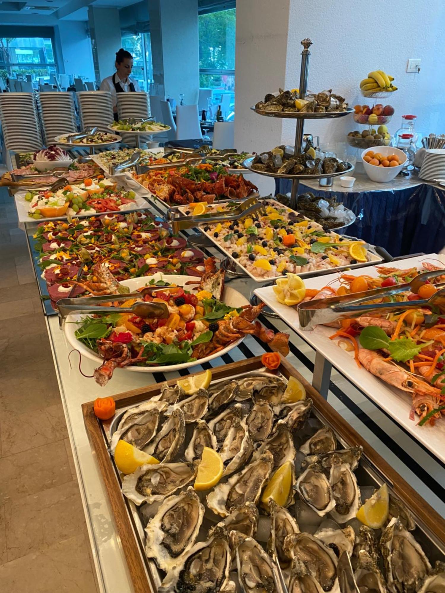 Club Hotel Riccione Zewnętrze zdjęcie
